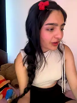 Clementyne30 online show from 24, 11, 2025