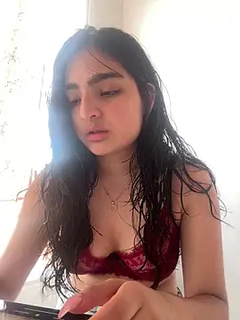 Clementyne30 online show from 4, 10, 2025