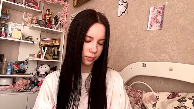 Snapshot of AxyKitten chatting on 14, 9, 2025 AxyKitten online show from 14, 9, 2025