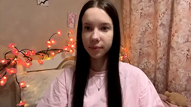 Snapshot of AxyKitten chatting on 9, 11, 2025 AxyKitten online show from 9, 11, 2025