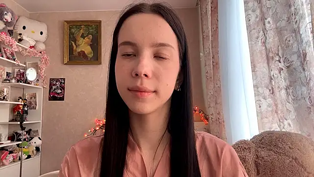 Snapshot of AxyKitten chatting on 2, 10, 2025 AxyKitten online show from 2, 10, 2025