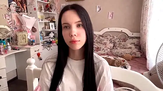 Snapshot of AxyKitten chatting on 11, 9, 2025 AxyKitten online show from 11, 9, 2025