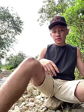 elfernh online show from 17, 12, 2025