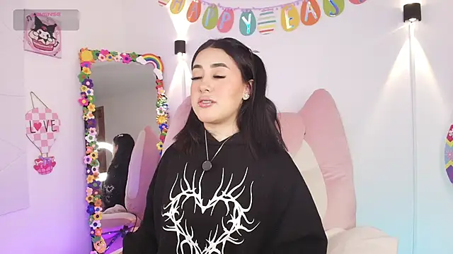 justonecute online show from 3, 4, 2026