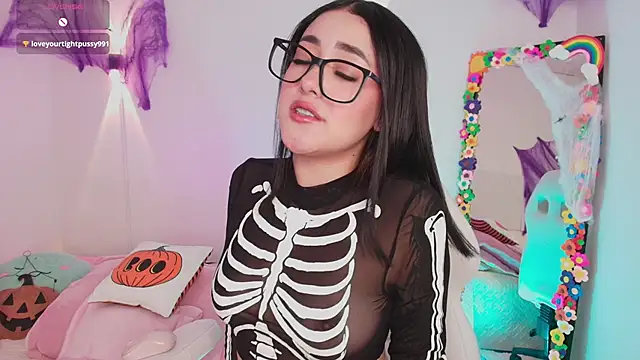 justonecute online show from 26, 10, 2025