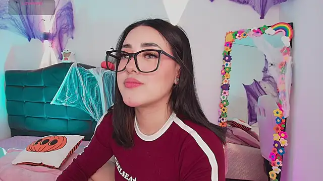 justonecute online show from 17, 10, 2025