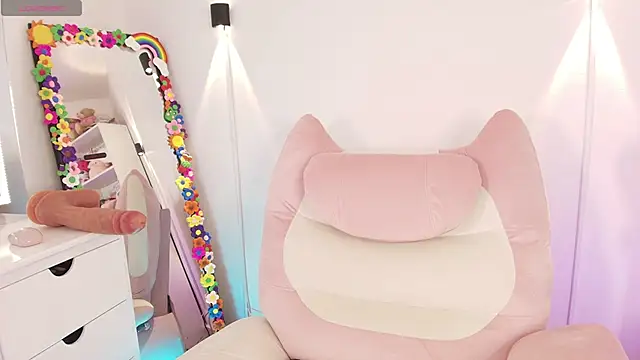 justonecute online show from 16, 6, 2026