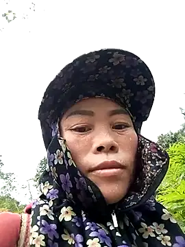 CoMay003 online show from 12, 10, 2025