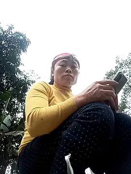 CoMay003 online show from 12, 11, 2025