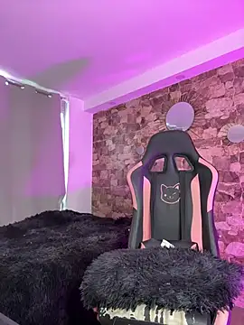 samiacooper25 online show from 5, 4, 2026