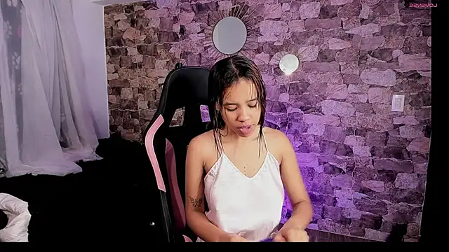 Snapshot of samiacooper25 chatting on 23, 2, 2026 samiacooper25 online show from 23, 2, 2026