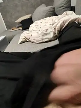 Snapshot of hansvonerotic1 chatting on 13, 11, 2025 hansvonerotic1 online show from 13, 11, 2025