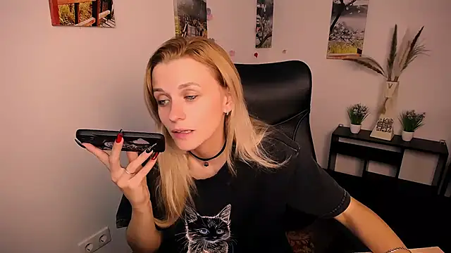 PeppyMia online show from 9, 9, 2025