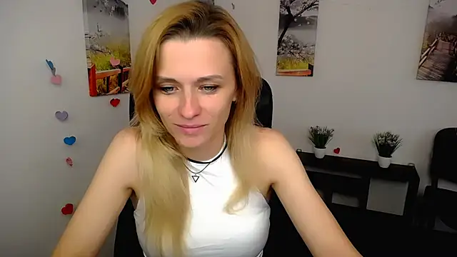 PeppyMia online show from 8, 11, 2025