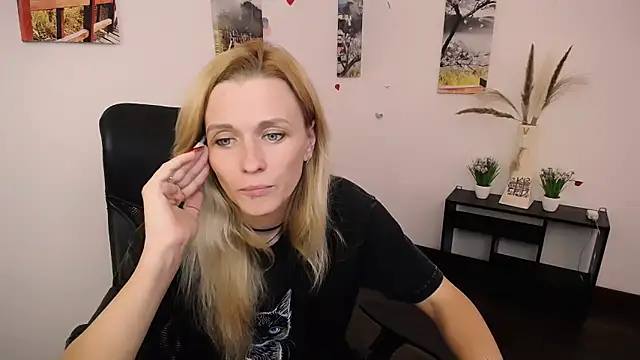 PeppyMia online show from 22, 9, 2025