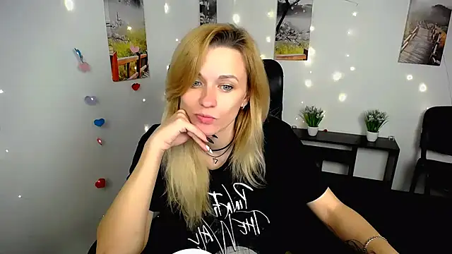 PeppyMia online show from 5, 11, 2025