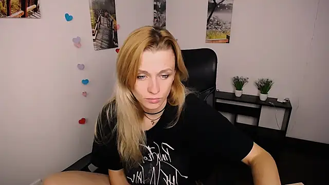 PeppyMia online show from 3, 10, 2025