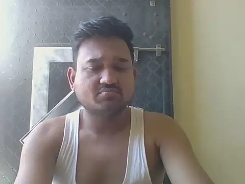 Snapshot of VadodaraBBC chatting on 1, 3, 2026 VadodaraBBC online show from 1, 3, 2026