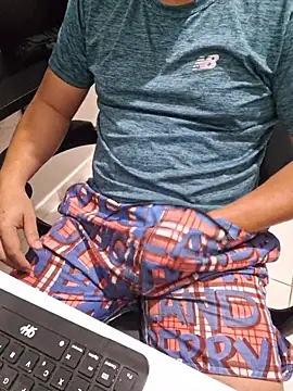 Carloskasado online show from 12, 11, 2025