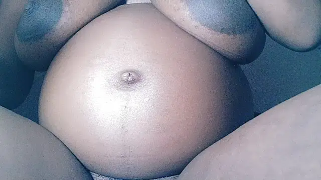 Chloe2001 online show from 3, 11, 2025