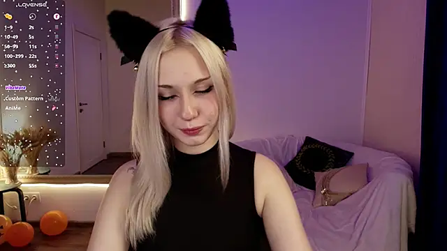 Snapshot of CatEyePro chatting on 27, 11, 2025 CatEyePro online show from 27, 11, 2025