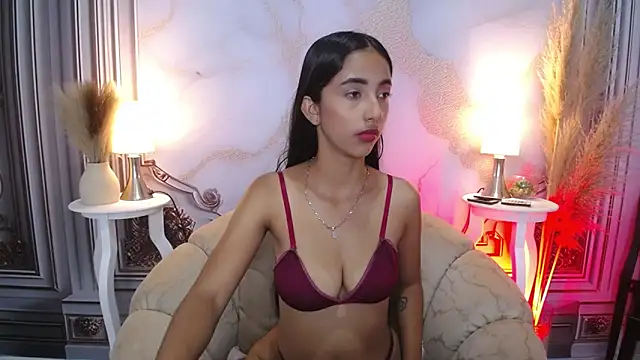 Snapshot of MilkyLally chatting on 13, 11, 2025 MilkyLally online show from 13, 11, 2025