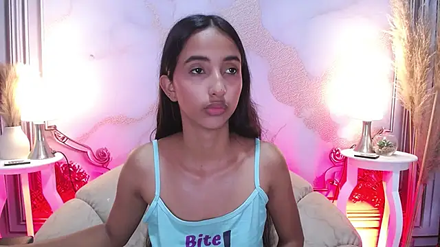 Snapshot of MilkyLally chatting on 13, 9, 2025 MilkyLally online show from 13, 9, 2025