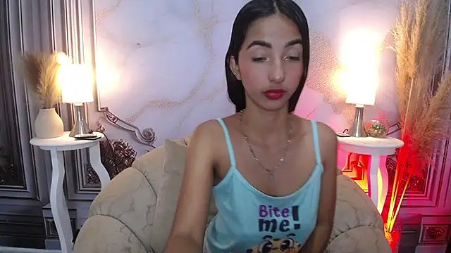 Snapshot of MilkyLally chatting on 27, 11, 2025 MilkyLally online show from 27, 11, 2025