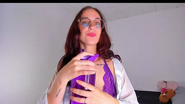 Laura Ivy online show from 10, 6, 2026
