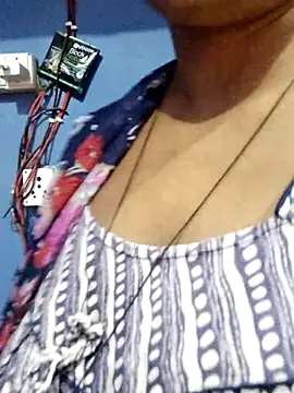 Snapshot of spicysuhana chatting on 5, 7, 2026 spicysuhana online show from 5, 7, 2026