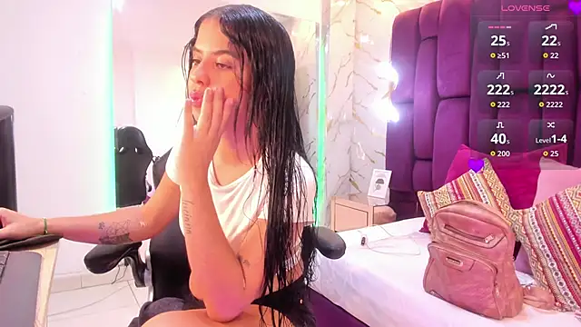 cloe spencerr online show from 25, 9, 2025