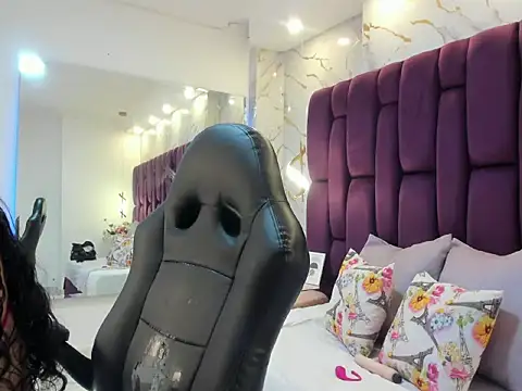 cloe spencerr online show from 29, 9, 2025