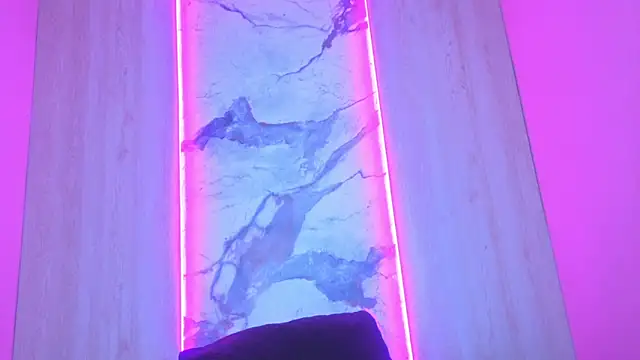 Snapshot of Cristal_hott1 chatting on 3, 2, 2026 Cristal hott1 online show from 3, 2, 2026