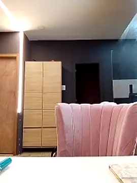 Snapshot of Cristal_hott1 chatting on 15, 2, 2026 Cristal hott1 online show from 15, 2, 2026