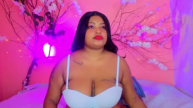 Snapshot of Cristal_hott1 chatting on 10, 2, 2026 Cristal hott1 online show from 10, 2, 2026