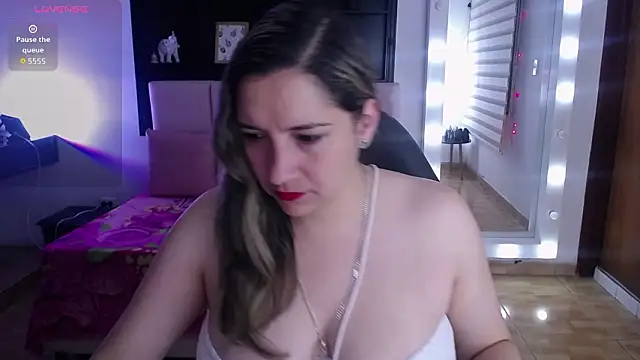 Agatha bellucci  online show from 11, 2, 2026