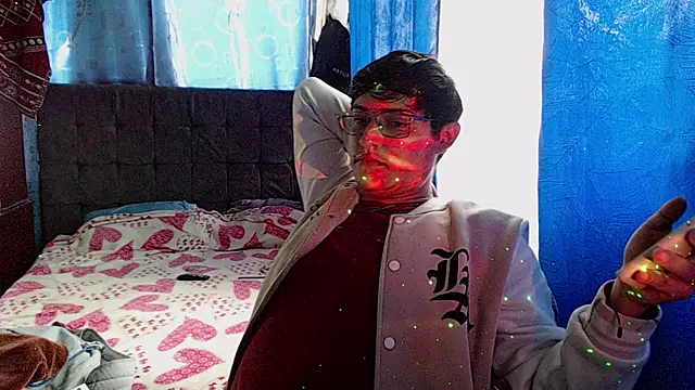 yesitwink  online show from 7, 1, 2026