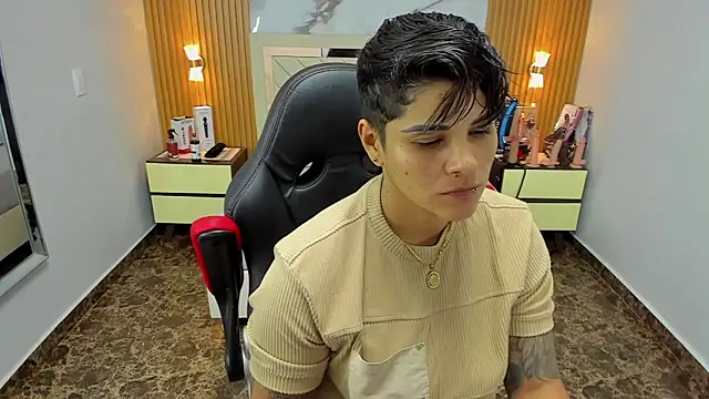 KAROLLJONES1 online show from 22, 10, 2025