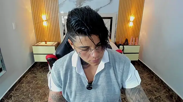 KAROLLJONES1 online show from 30, 5, 2026