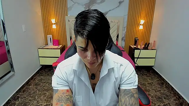 KAROLLJONES1 online show from 28, 2, 2026