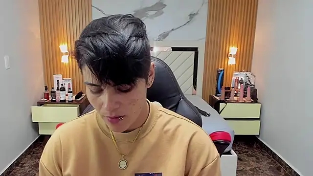 KAROLLJONES1 online show from 19, 9, 2025