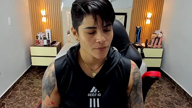 KAROLLJONES1 online show from 15, 9, 2025