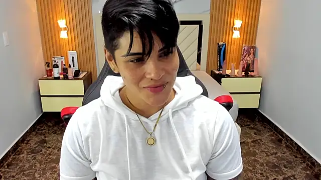 KAROLLJONES1 online show from 9, 9, 2025