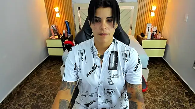 KAROLLJONES1 online show from 14, 1, 2026