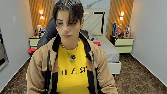 KAROLLJONES1 online show from 14, 11, 2025