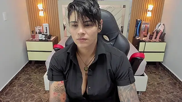 KAROLLJONES1 online show from 26, 9, 2025