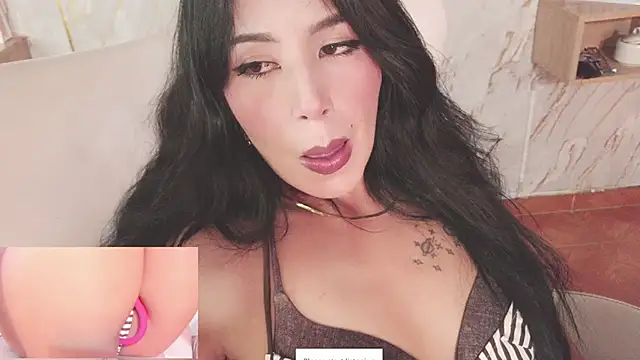 Miss Charlottet online show from 8, 3, 2026