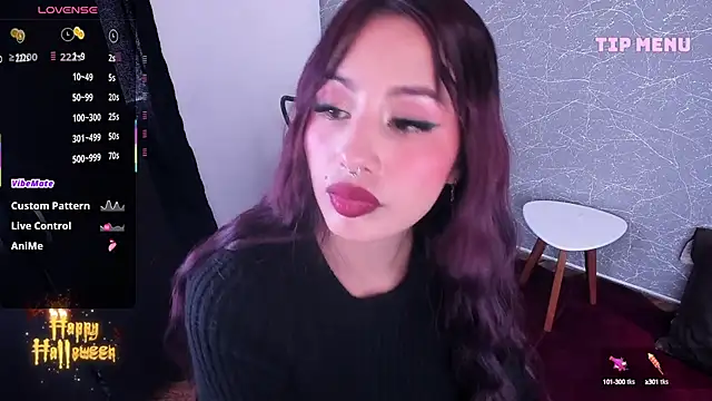 Snapshot of Miss_Charlottet chatting on 2, 10, 2025 Miss Charlottet online show from 2, 10, 2025