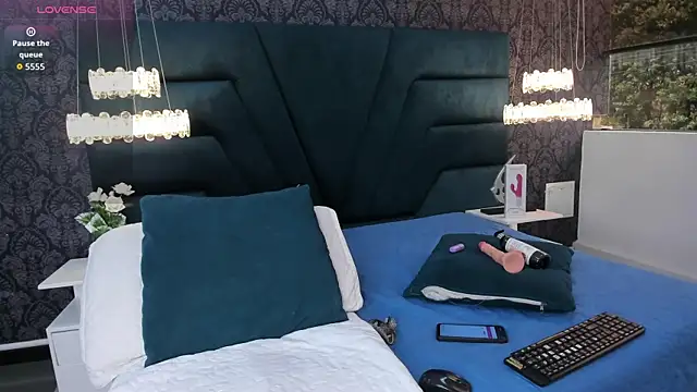 lexiluxuri online show from 3, 10, 2025