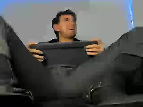 Alexxx savage online show from 3, 2, 2026